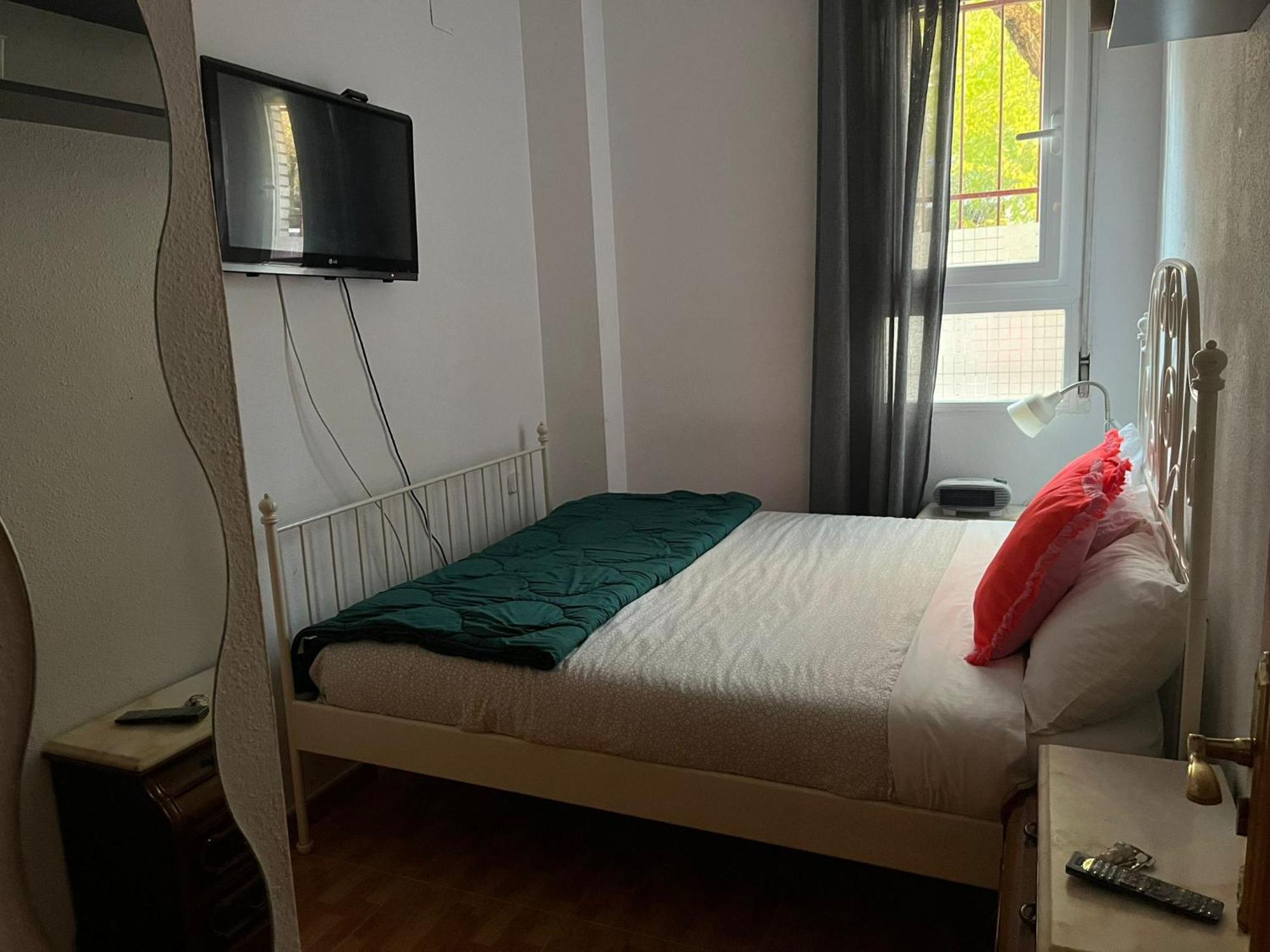 Acogedoras Habitaciones En Madrid Extérieur photo