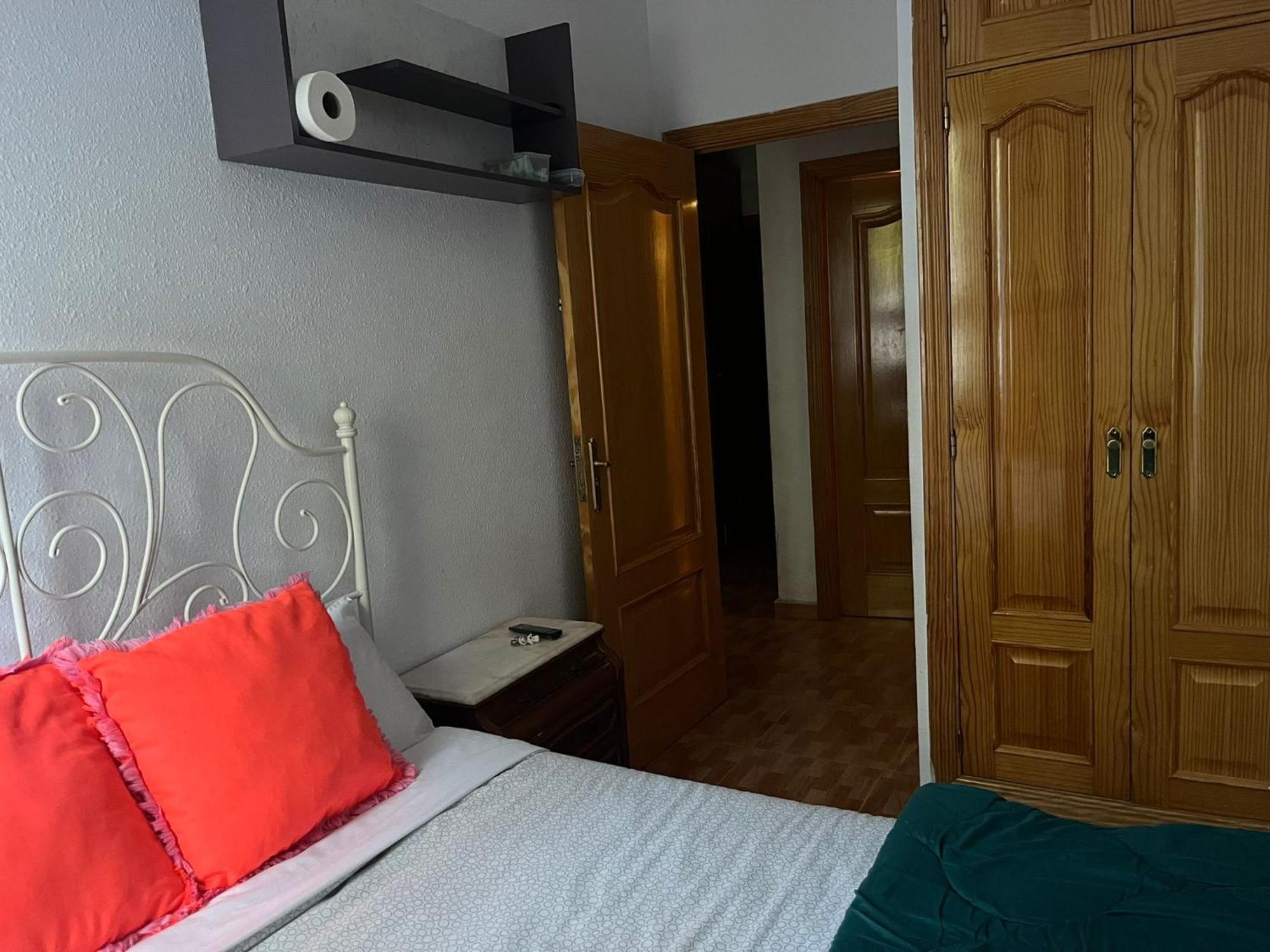 Acogedoras Habitaciones En Madrid Extérieur photo