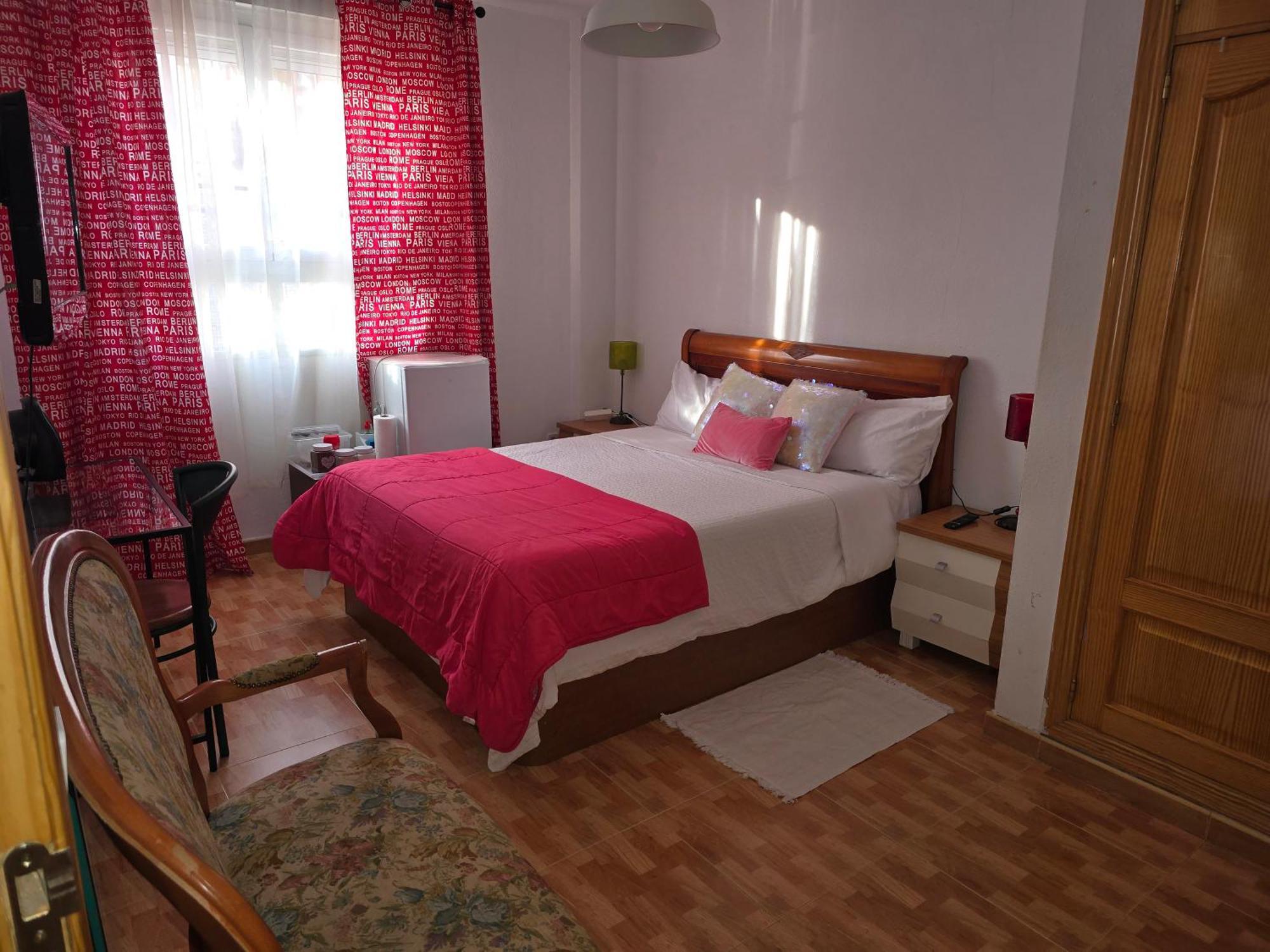 Acogedoras Habitaciones En Madrid Extérieur photo